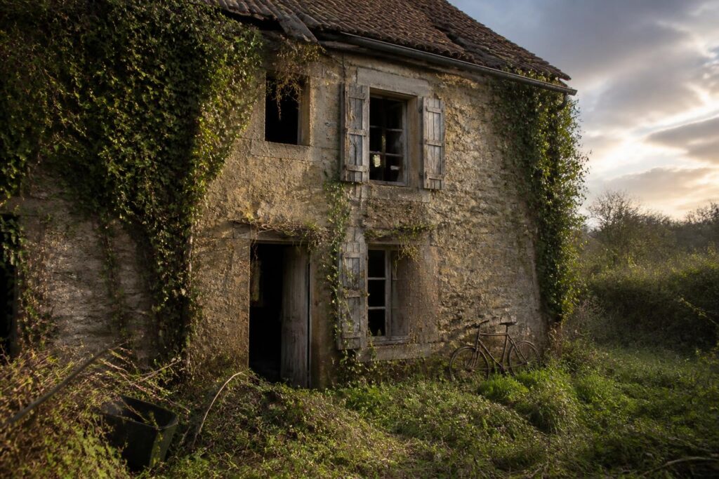 découvrez comment trouver une maison abandonnée à donner, les démarches à suivre et les principaux travaux à anticiper pour réussir votre projet immobilier.