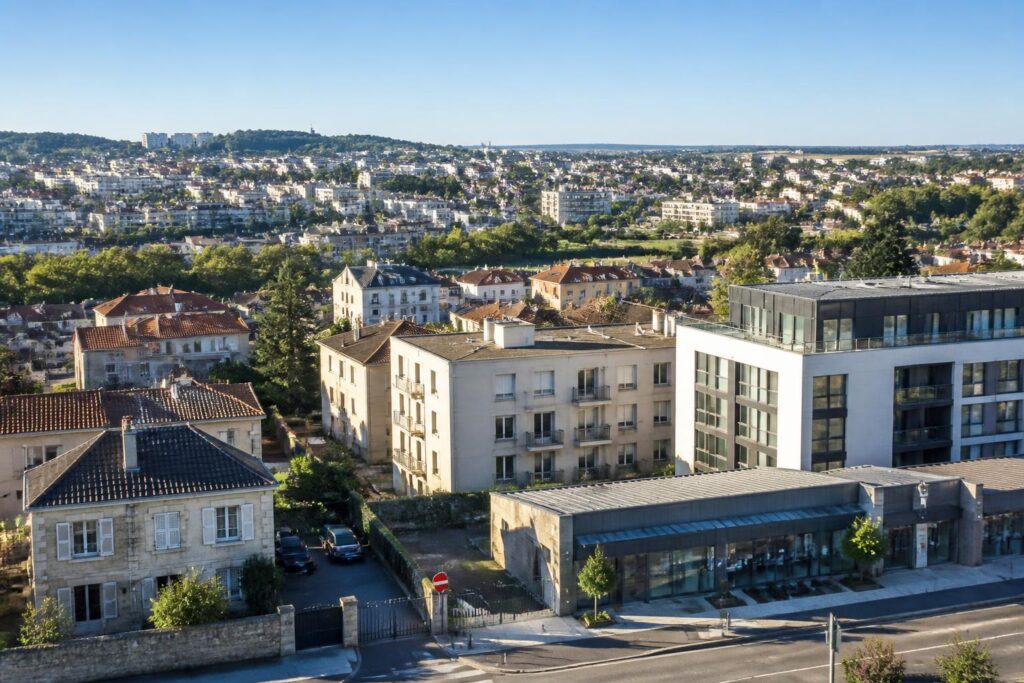 découvrez quelles communes seront les plus impactées par les hausses de la taxe foncière en 2026 et préparez-vous aux changements fiscaux à venir.
